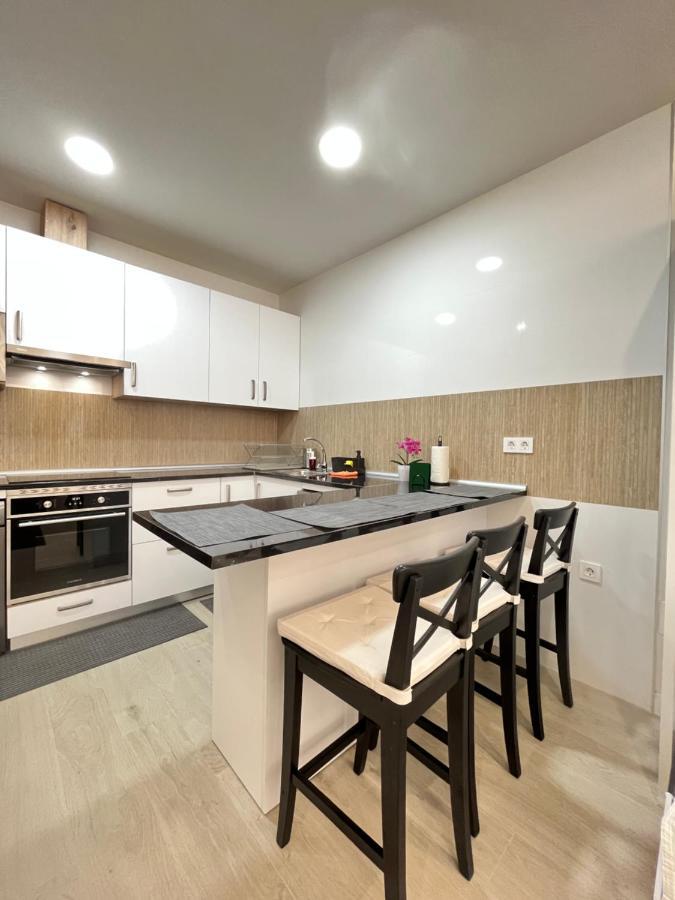 Acogedor Infanta Mercedes Apartment Мадрид Екстериор снимка