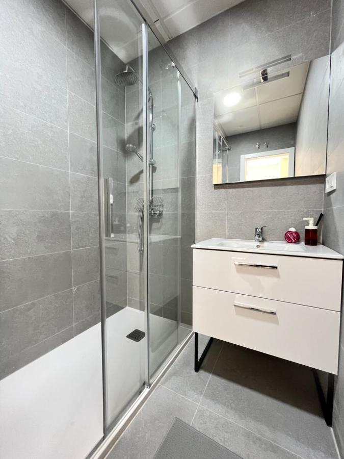 Acogedor Infanta Mercedes Apartment Мадрид Екстериор снимка