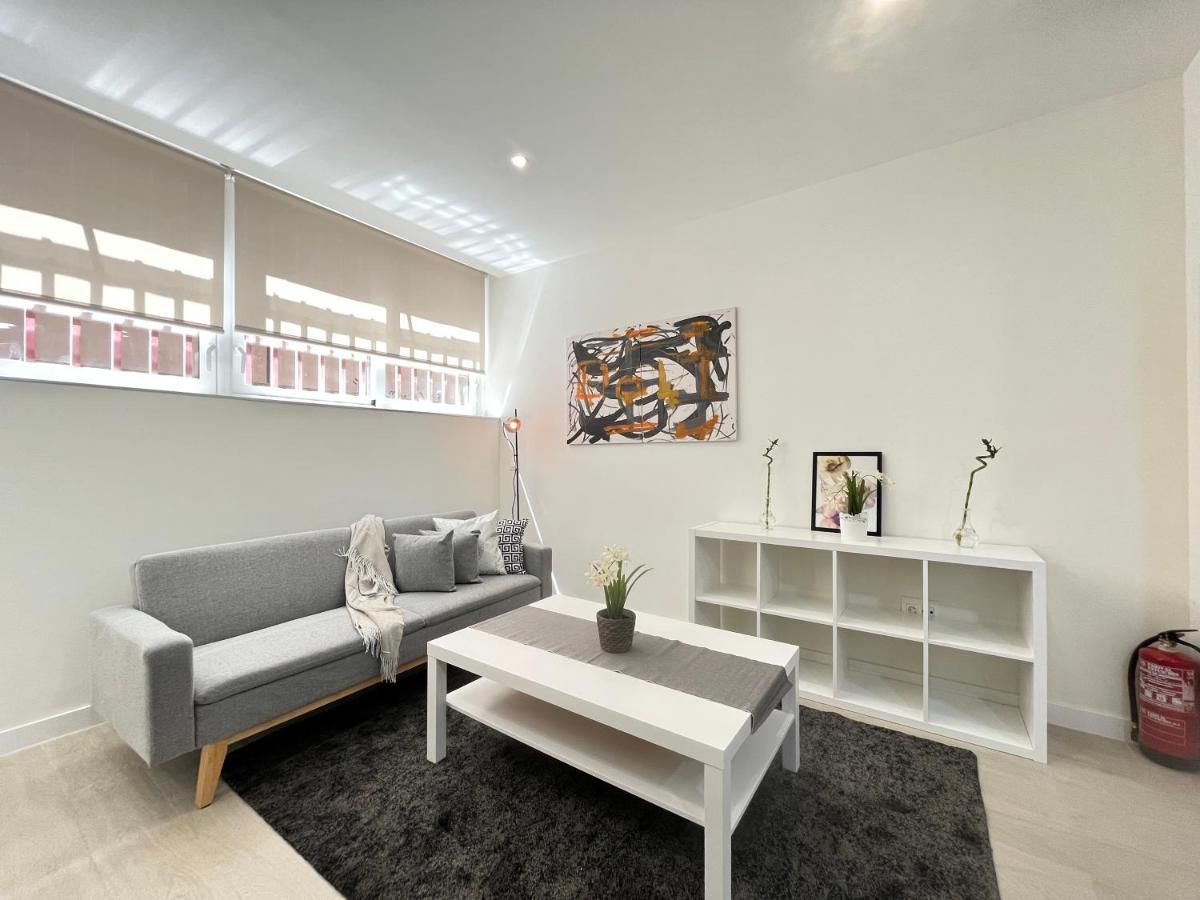 Acogedor Infanta Mercedes Apartment Мадрид Екстериор снимка